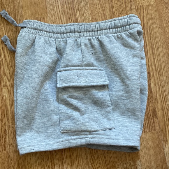 Cargo Shorts - Picture 3 of 4